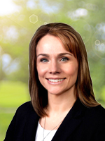 Kari Karch headshot